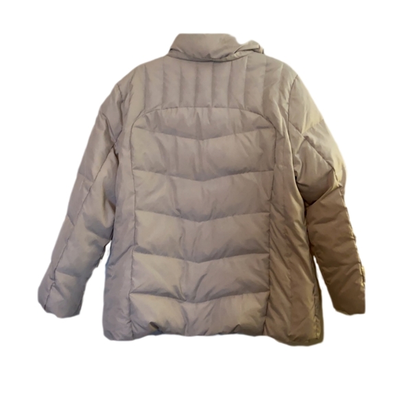 Women's Down Puffer Jacket - Picture 2 of 15